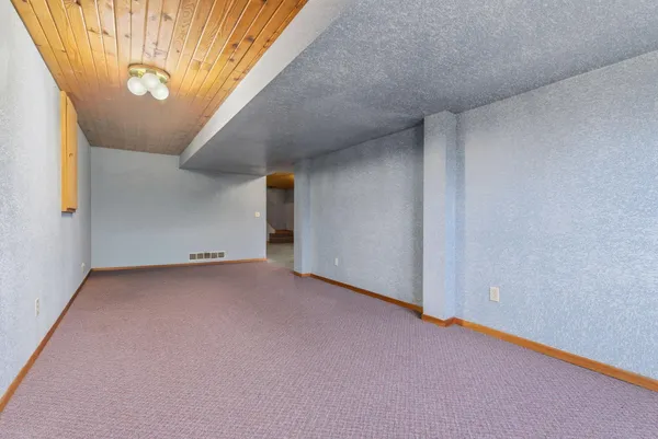 $520,000 | 69378 230th Avenue, Kasson, MN 55944