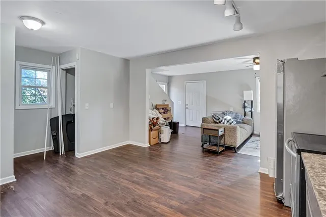 a view of a livingroom with furniture and a livingroom