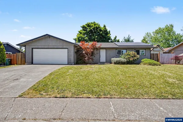 $390,000 | 460 North 12th Street, Independence, OR 97351