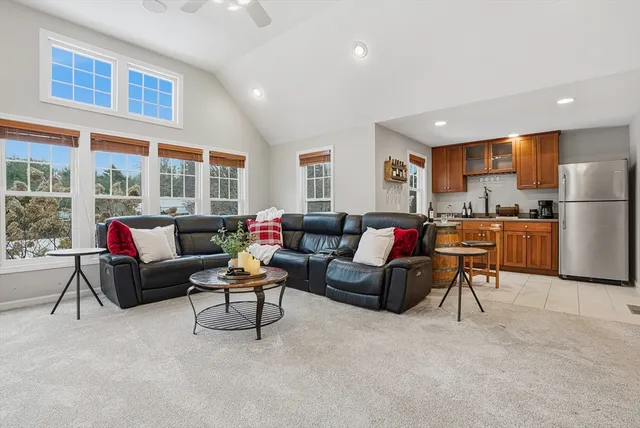 $1,599,900 | 4 Donna Pass, Hopkinton, MA 01748