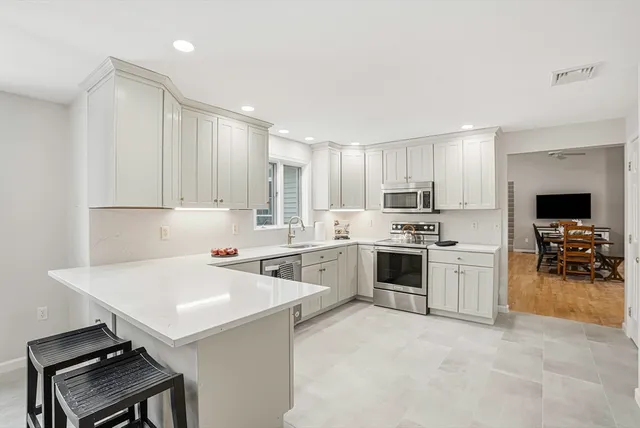 $1,599,900 | 4 Donna Pass, Hopkinton, MA 01748