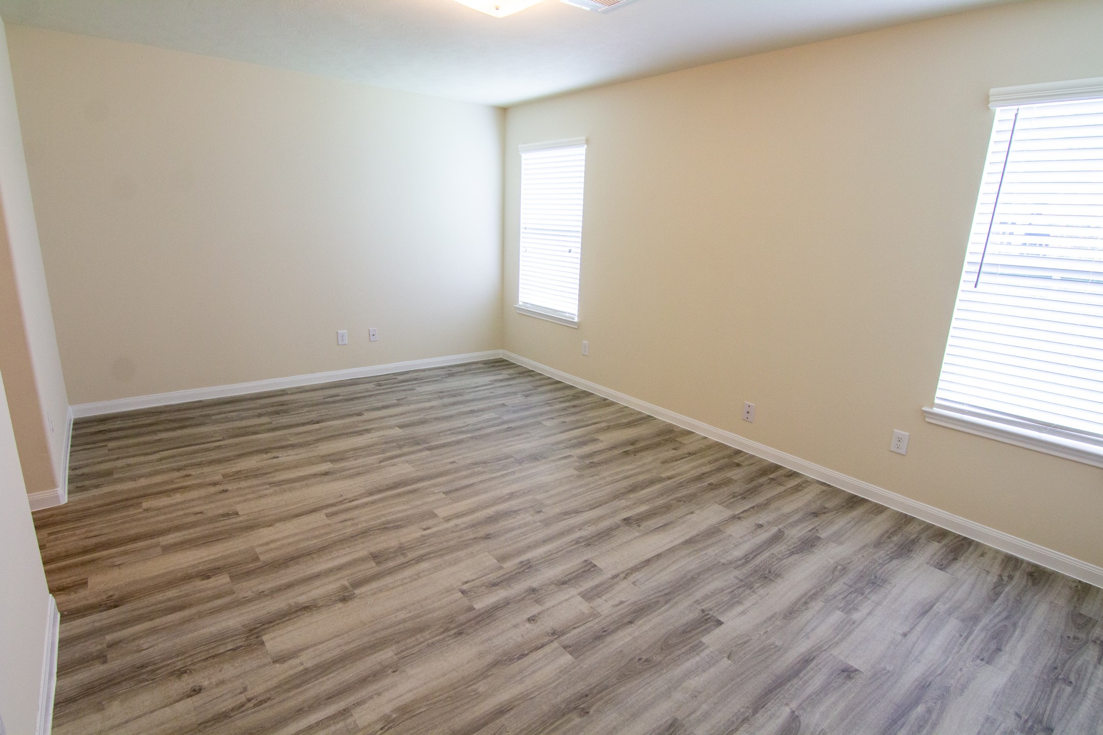 13142 Withee Path Lane Houston, TX 77048 - Photo 7 of 12 Photos may be representative of the floor plan and not the exact home. Finishes, layout, and features of the actual property for lease may vary.