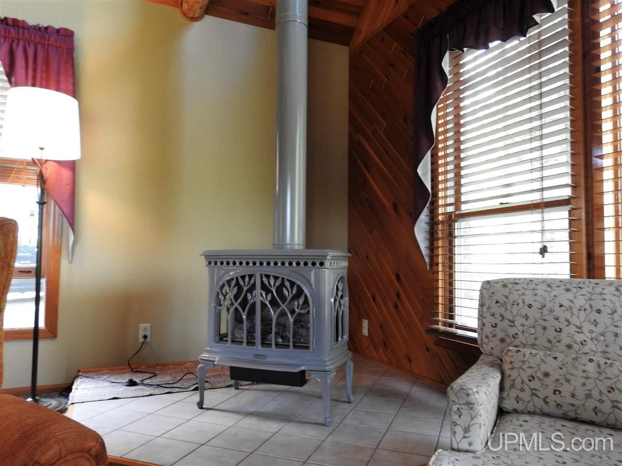 N7908 Coppo Road Felch, MI 49831 - Photo 5 of 28 Gallery Image 5