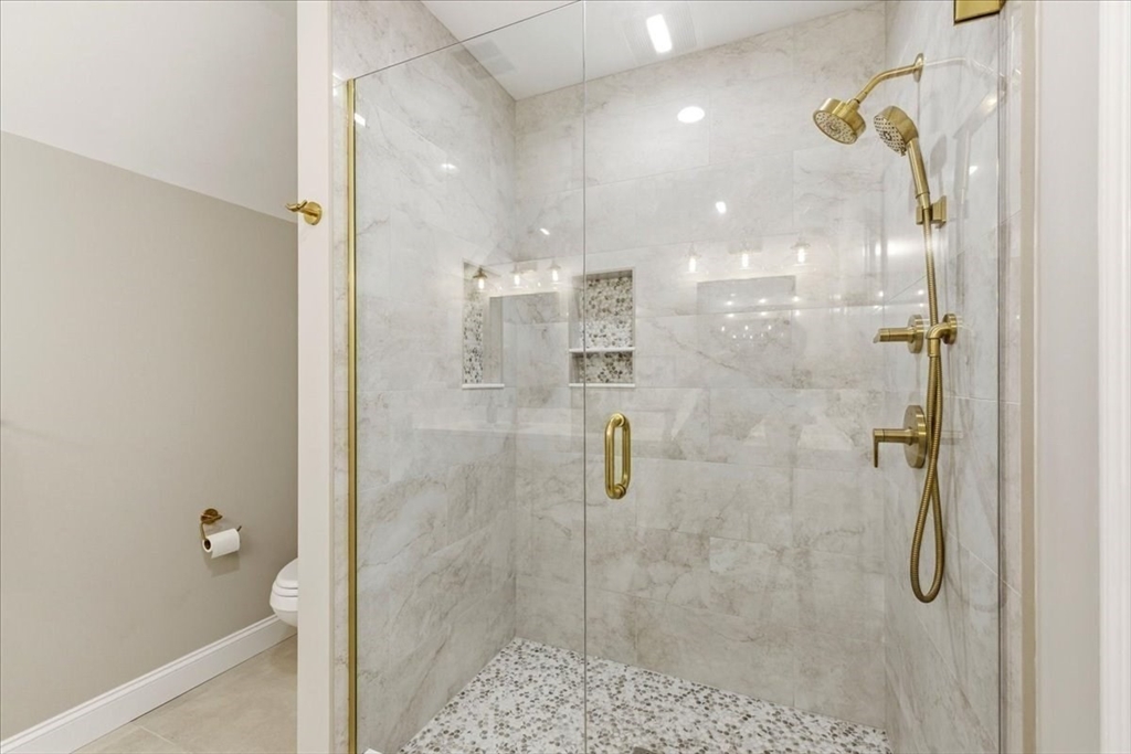 194 Ridge Street Millis, MA 02054 - Photo 18 of 41