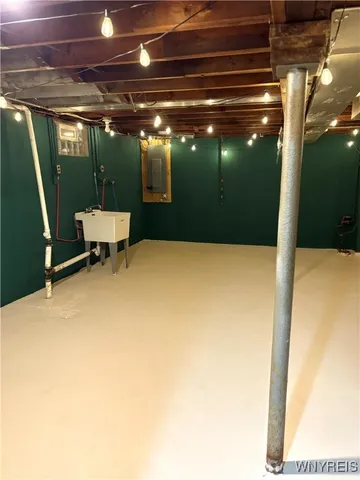 $189,900 | 27 Dwyer Street, West Seneca, NY 14224