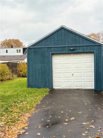 $189,900 | 27 Dwyer Street, West Seneca, NY 14224