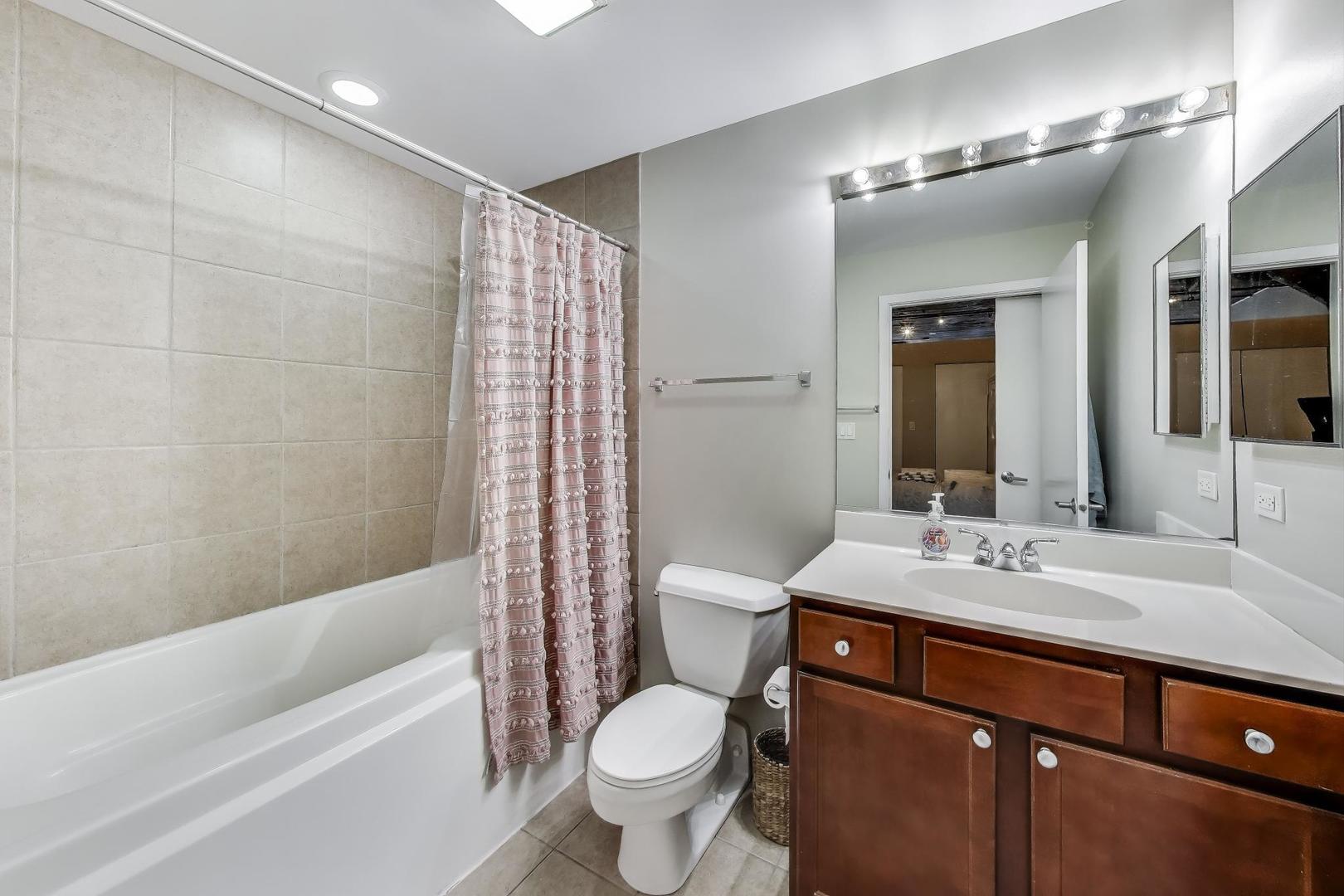1001 West 15th Street, Unit 241 Chicago, IL 60608 - Photo 14 of 40