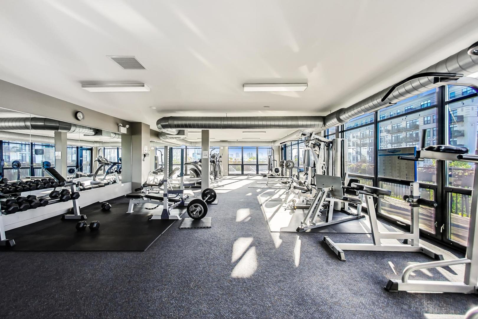 1001 West 15th Street, Unit 241 Chicago, IL 60608 - Photo 31 of 40