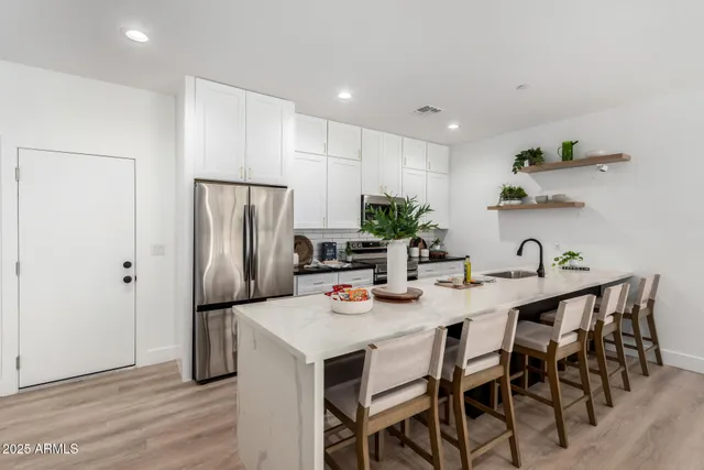 $2,500 | 3426 East University Drive, Unit 129, Mesa, AZ 85213