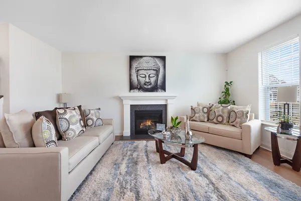 $670,000 | 3579 Emerald Road, Elgin, IL 60124