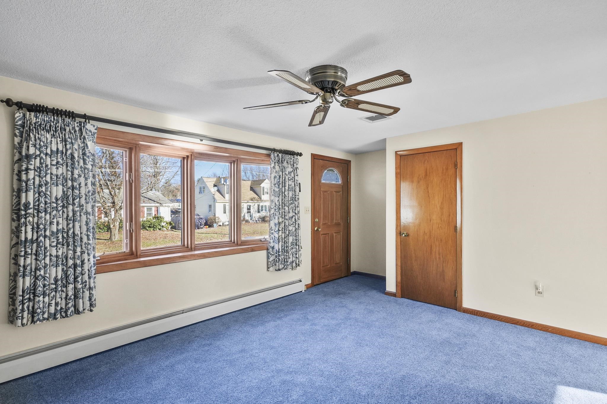 13 March Street Nashua, NH 03060 - Photo 2 of 38 Gallery Image 2