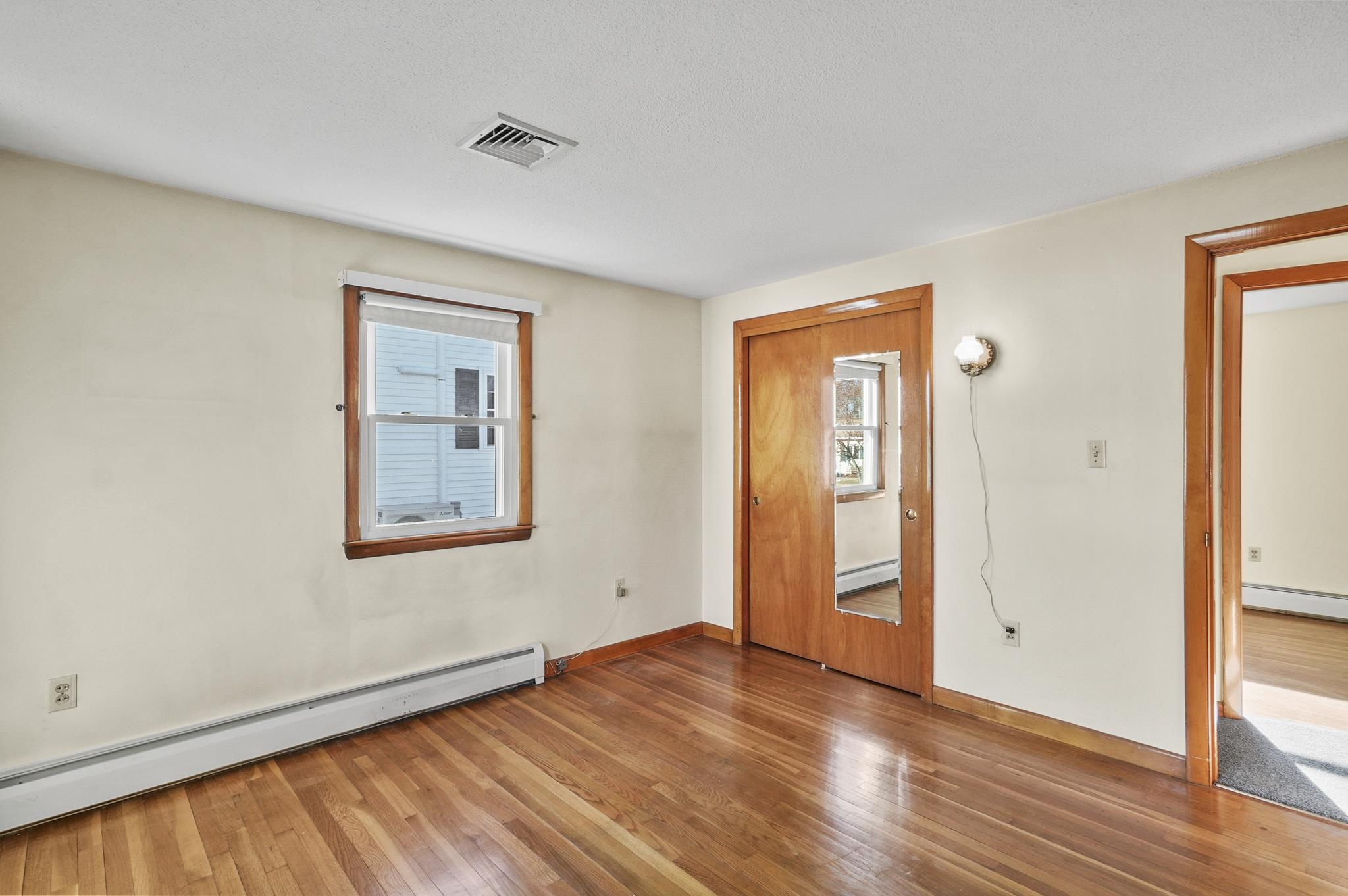13 March Street Nashua, NH 03060 - Photo 4 of 38 Gallery Image 4