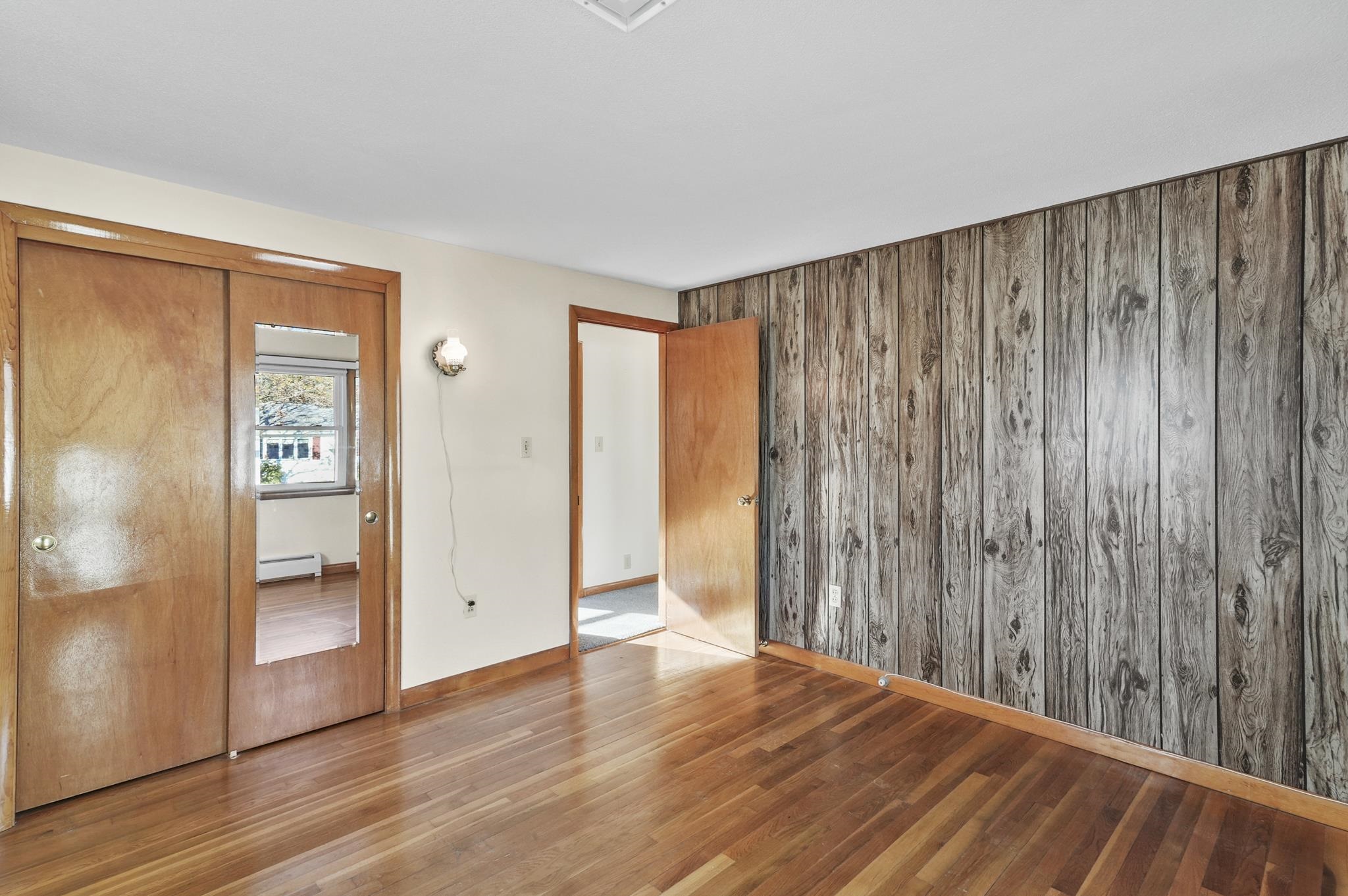 13 March Street Nashua, NH 03060 - Photo 5 of 38 Gallery Image 5