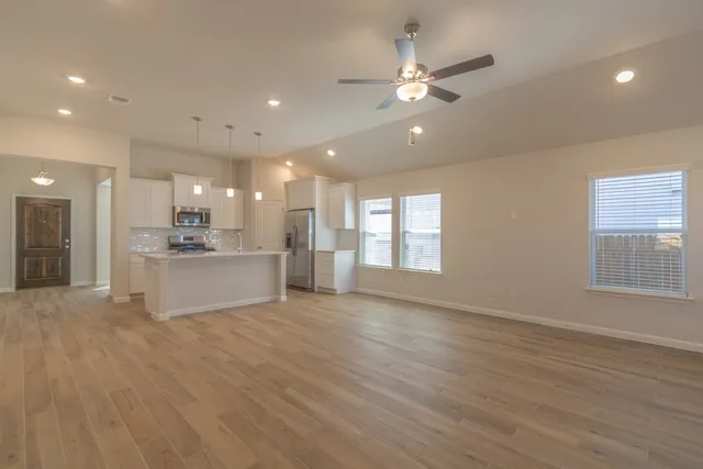 $1,895 | 205 Windstar Road, Liberty Hill, TX 78642