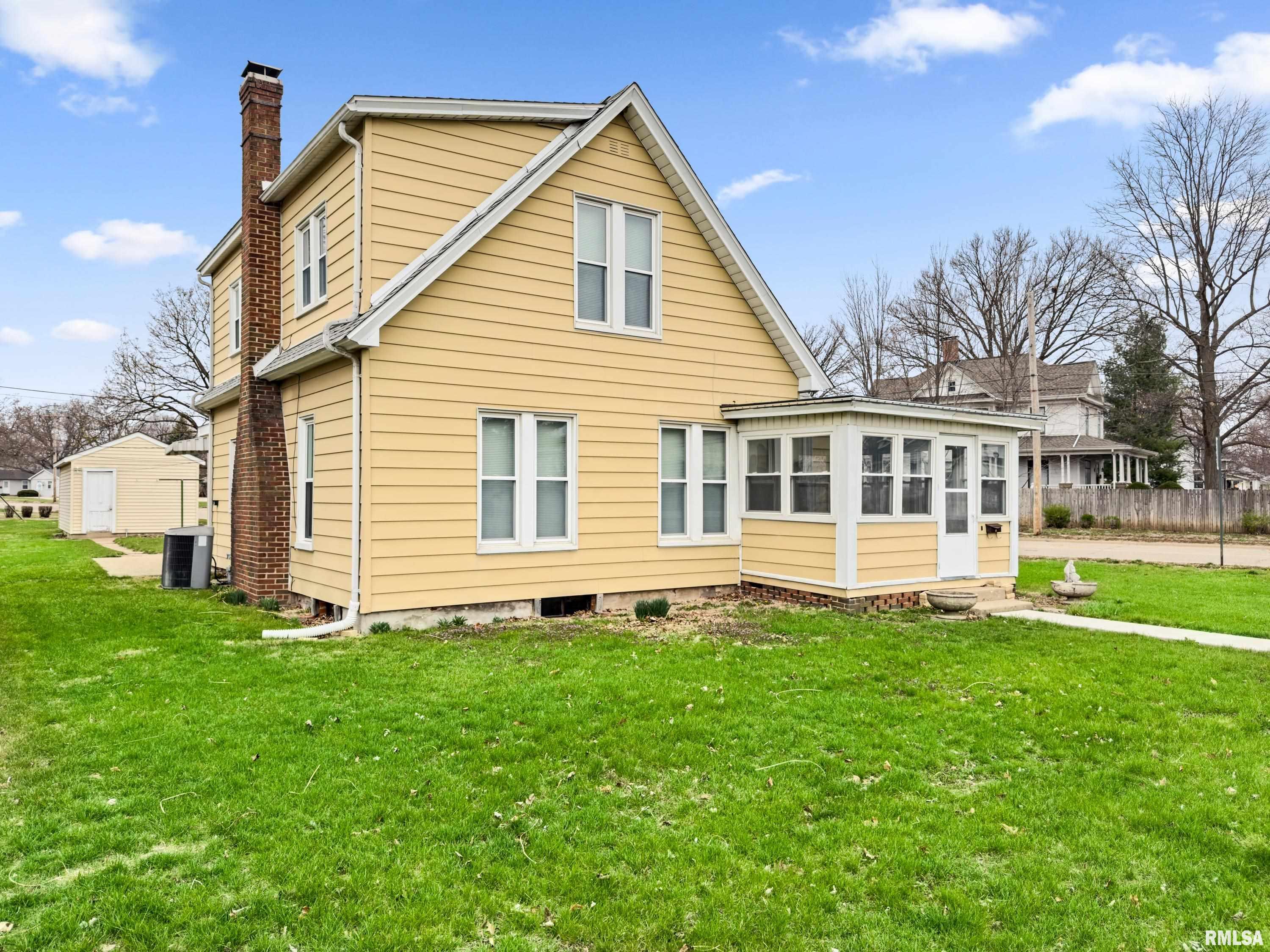 1249 North 5th Street Chillicothe, IL 61523 - Photo 1 of 37