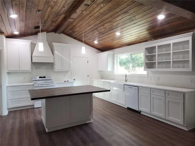 $350,000 | 1001 Harling Lane, Natchitoches, LA 71457