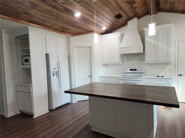 $350,000 | 1001 Harling Lane, Natchitoches, LA 71457