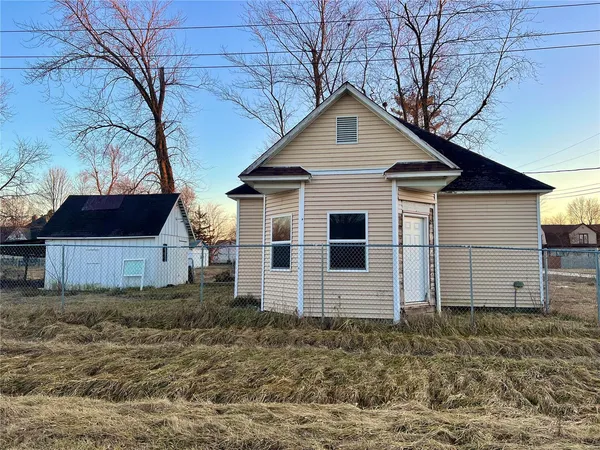 $35,000 | 702 South Broadway Street, Bellflower, MO 63333