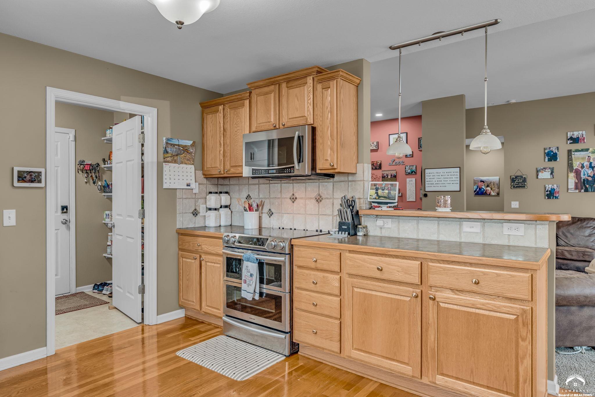 8455 Timber Ridge Drive De Soto, KS 66018 - Photo 22 of 52