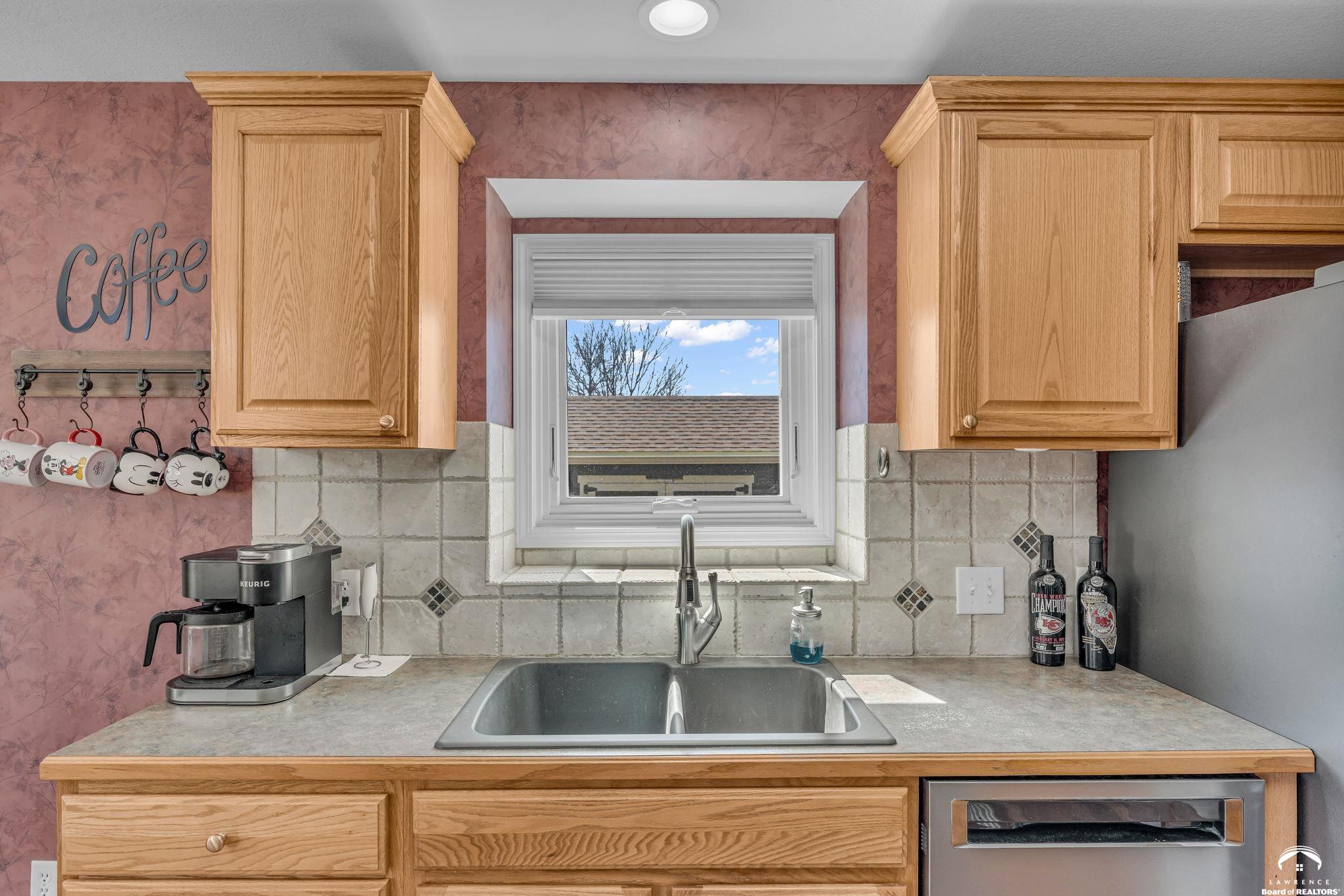 8455 Timber Ridge Drive De Soto, KS 66018 - Photo 24 of 52