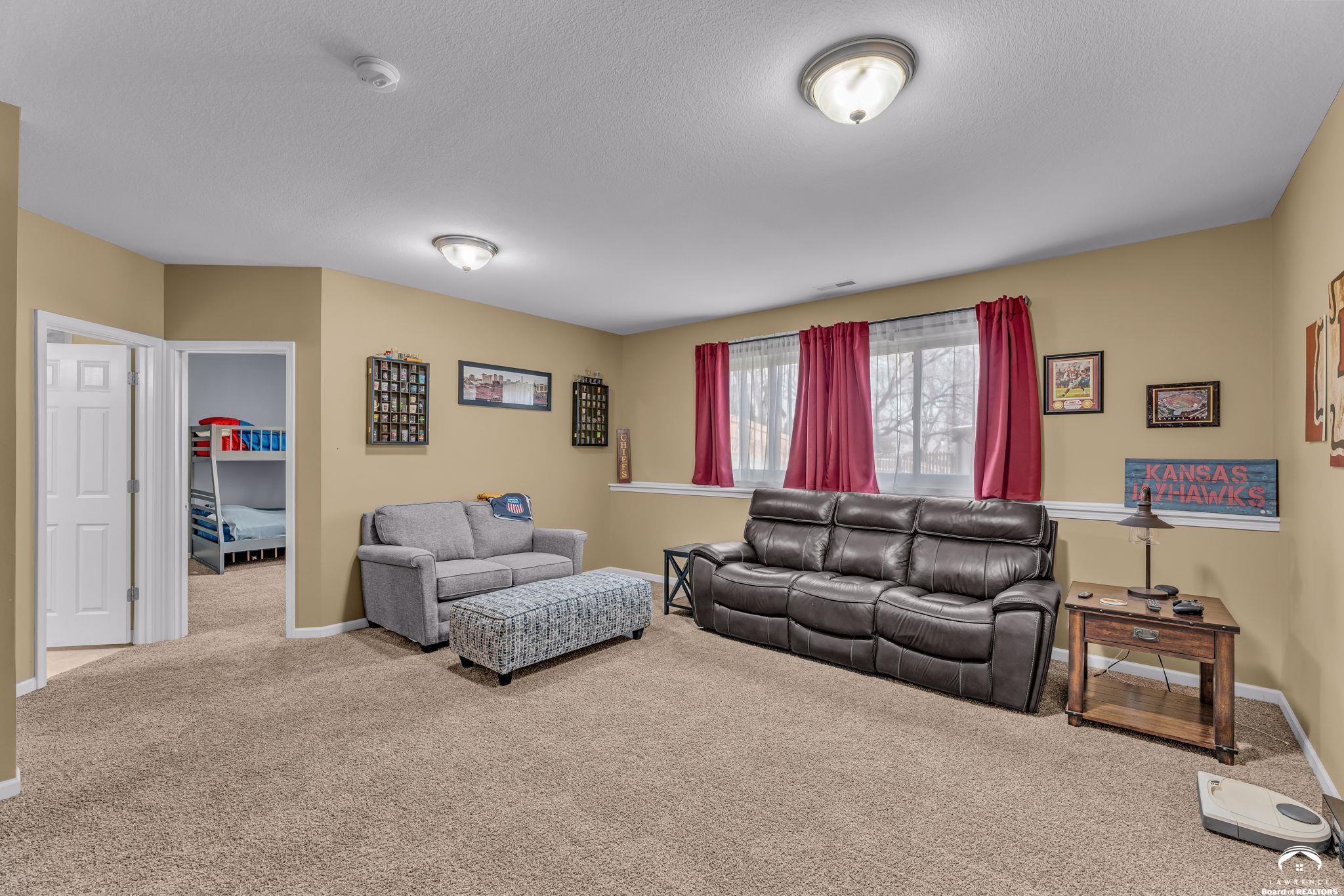 8455 Timber Ridge Drive De Soto, KS 66018 - Photo 36 of 52