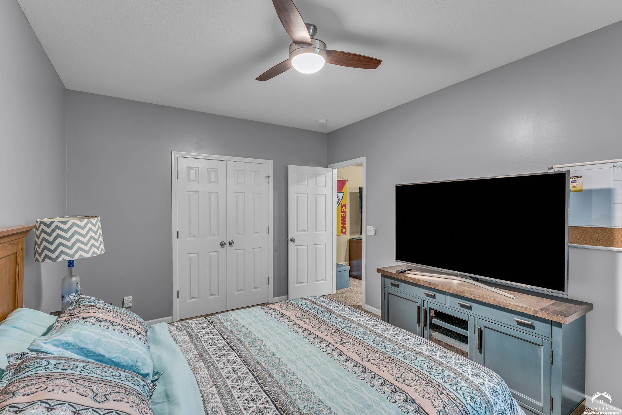 8455 Timber Ridge Drive De Soto, KS 66018 - Photo 38 of 52