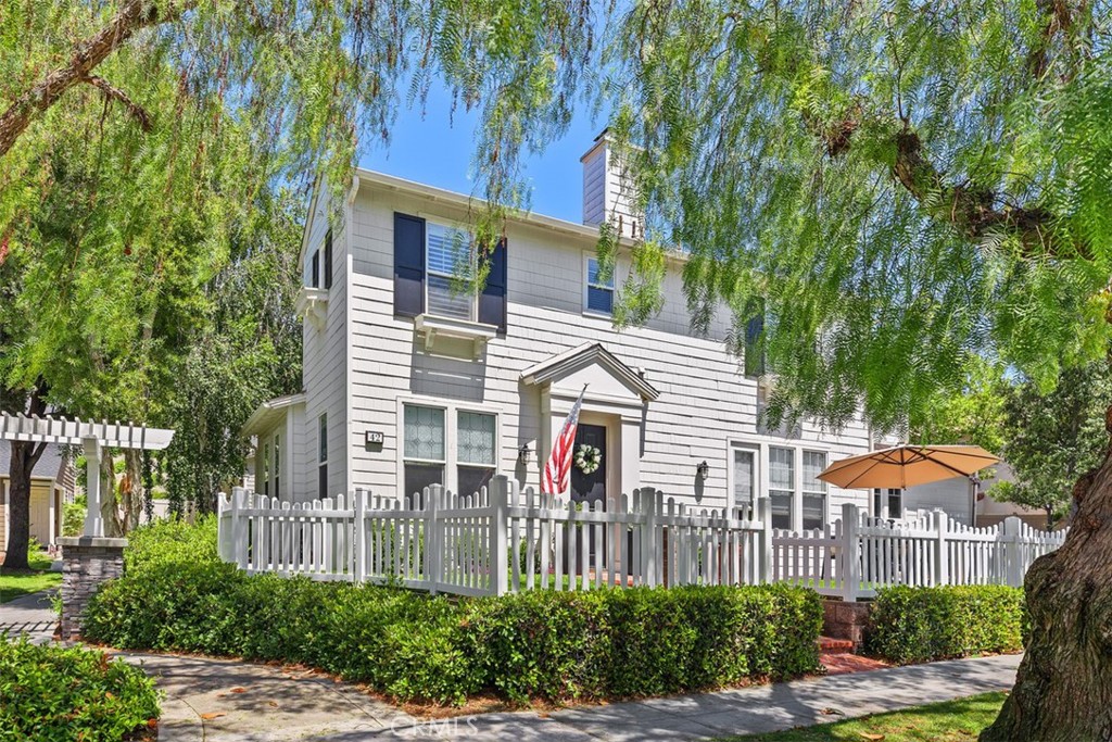 42 Livingston Place Ladera Ranch, CA 92694 - Photo 2 of 34 a front view of a house with a garden