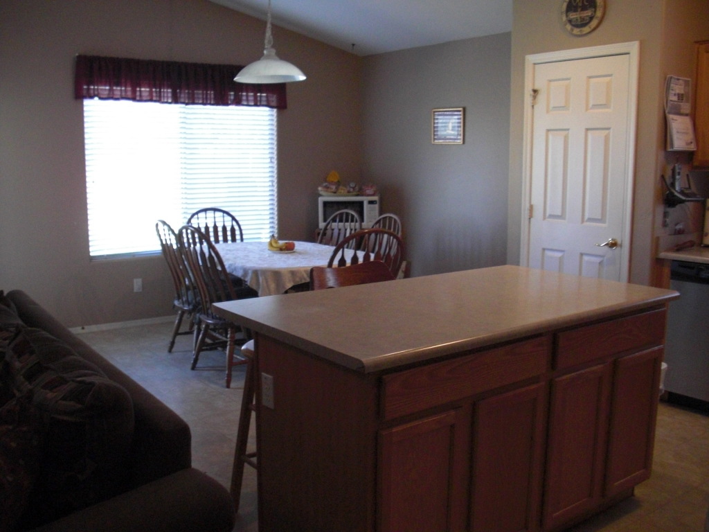 3360 East Warbler Road Gilbert, AZ 85297 - Photo 3 of 12 Kitchen