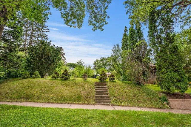 $99,000 | 8-xx Humboldt Avenue, St. Paul, MN 55118