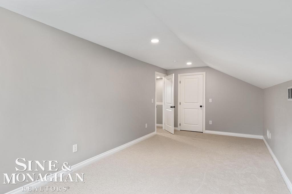 781 Fairford Road Grosse Pointe Woods, MI 48236 - Photo 42 of 57