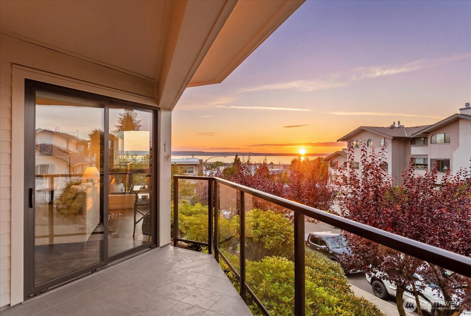 524 Maple Street, Unit 102 Edmonds, WA 98020 - Photo 1 of 33