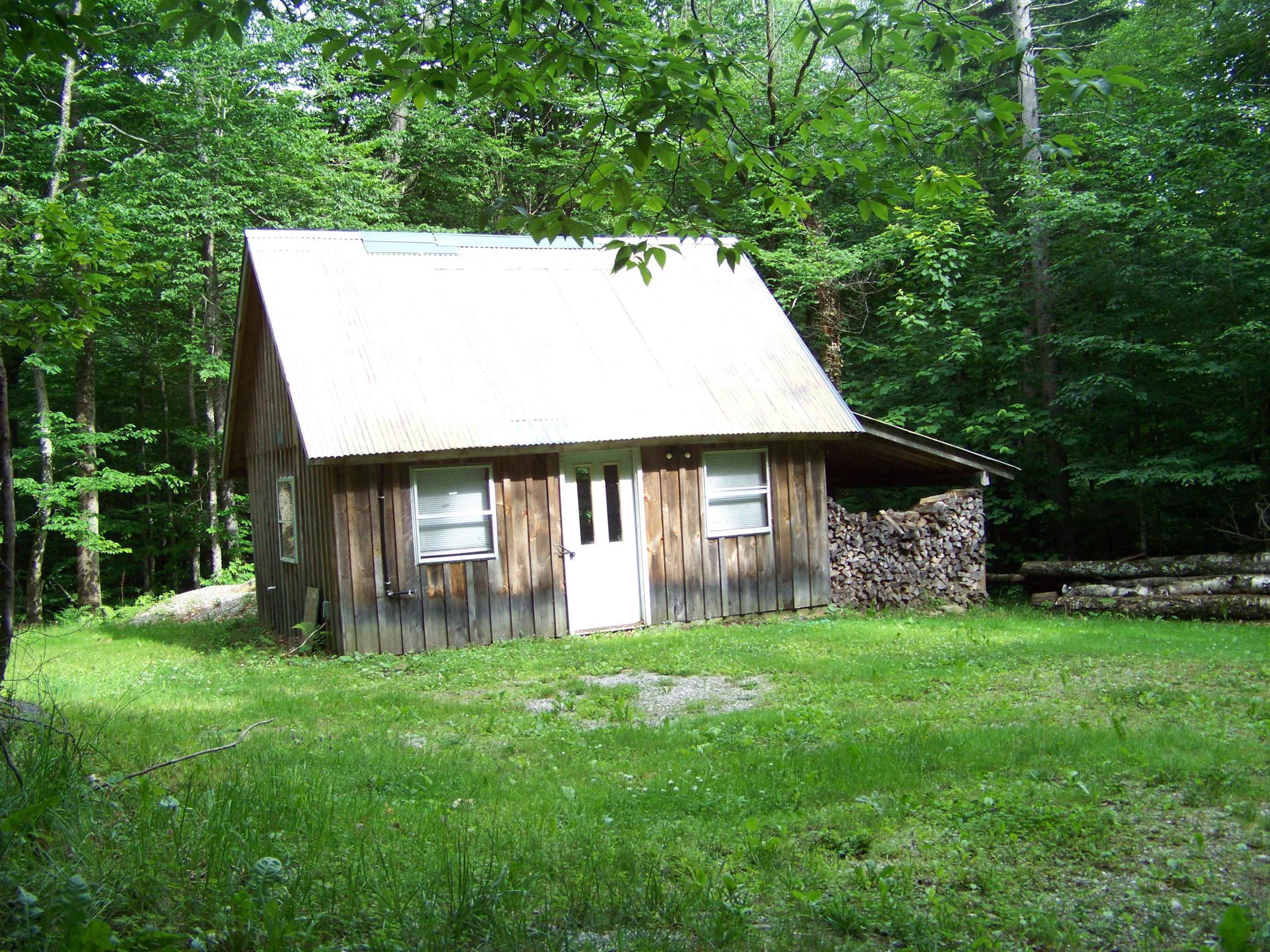 406 Mt View Loop Rochester, VT 05767 - Photo 2 of 20