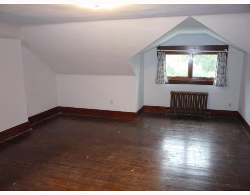 1000 Glass Run Road Baldwin, PA 15236 - Photo 14 of 18 Master Bedroom.