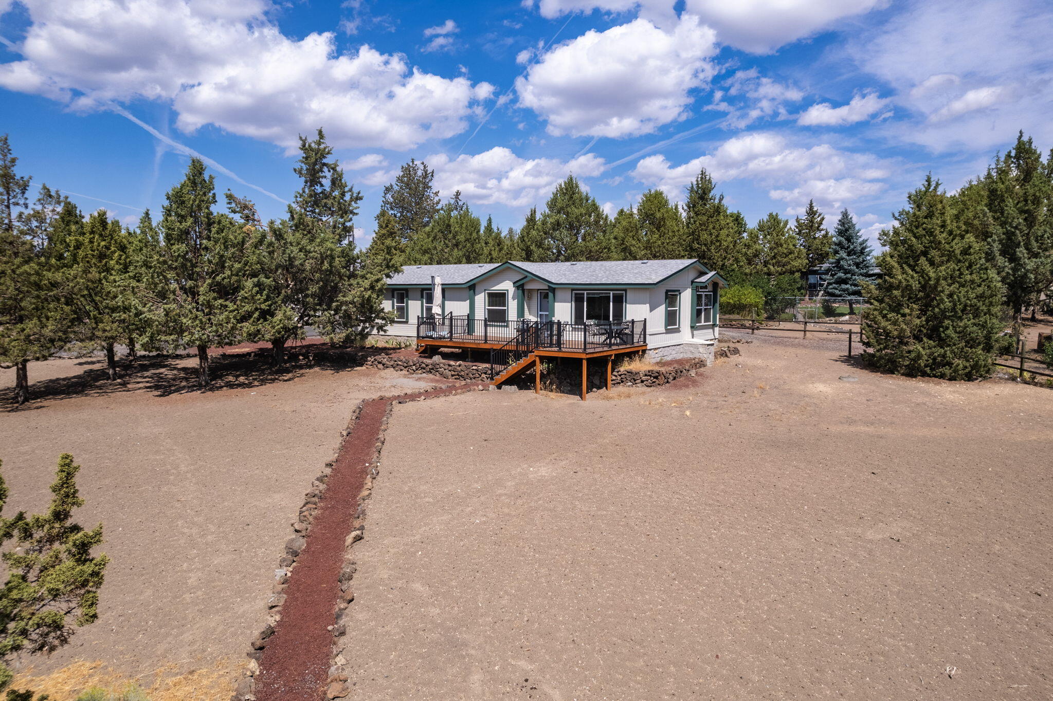 9201 Southwest Meadow Road Terrebonne, OR 97760 - Photo 28 of 41 2024_08_21_9201_sw_meadow_road_crr-drone