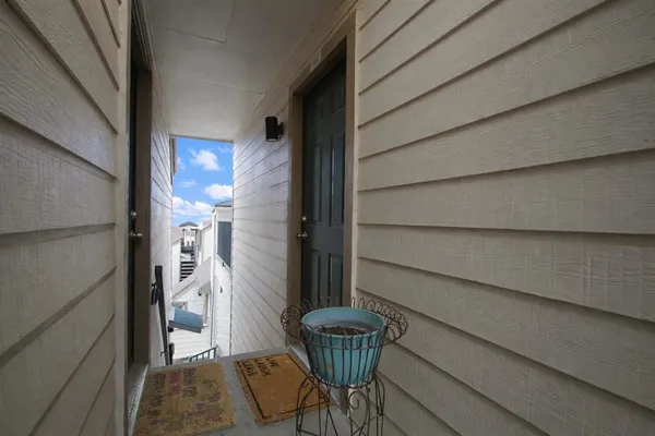 $149,500 | 2301 Basil Drive, Unit F211, Arlington, TX 76006