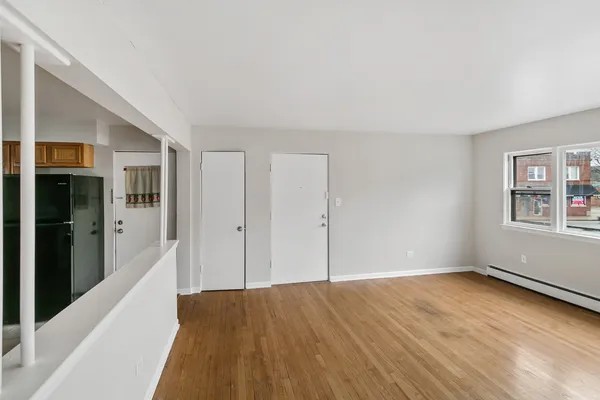 $1,450 | 805 North 22nd Avenue, Unit 1, Melrose Park, IL 60160