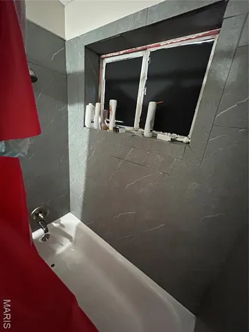 $125,000 | 2052 Sun Valley Drive, St. Louis, MO 63136