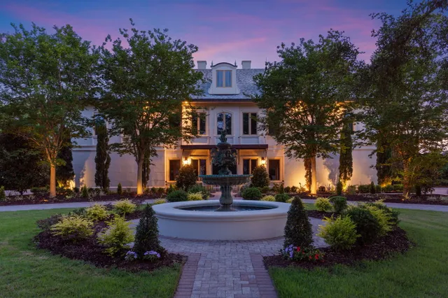 a black and white photo of a