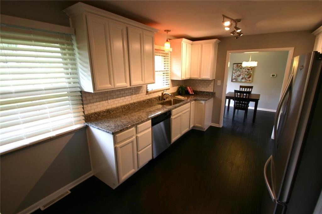 6115 Rucker Road Indianapolis, IN 46220 - Photo 5 of 24