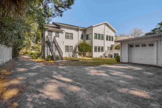 $1,850 | 1515 East Lakeview Avenue, Unit D, Pensacola, FL 32503