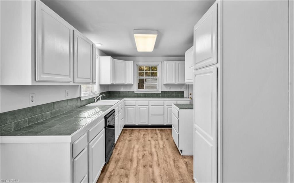 855 Blackberry Road Thomasville, NC 27360 - Photo 11 of 35