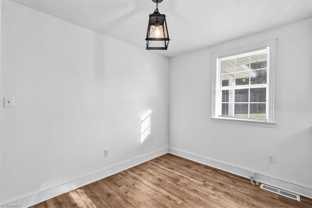 855 Blackberry Road Thomasville, NC 27360 - Photo 16 of 35