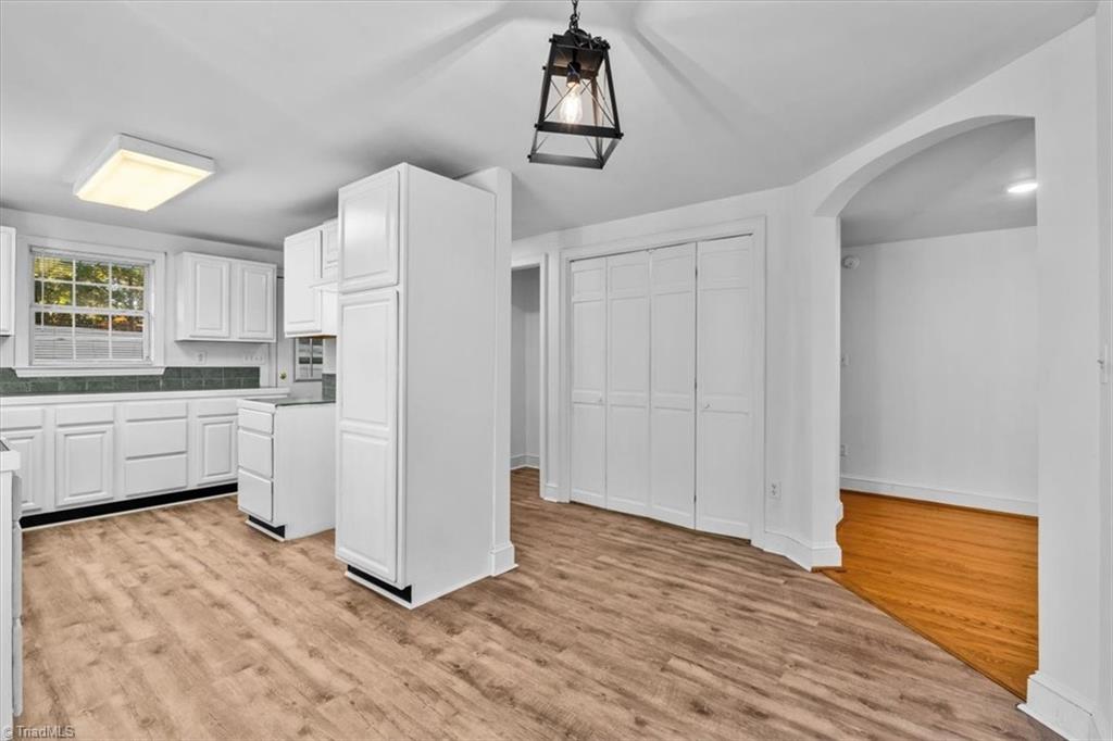 855 Blackberry Road Thomasville, NC 27360 - Photo 17 of 35