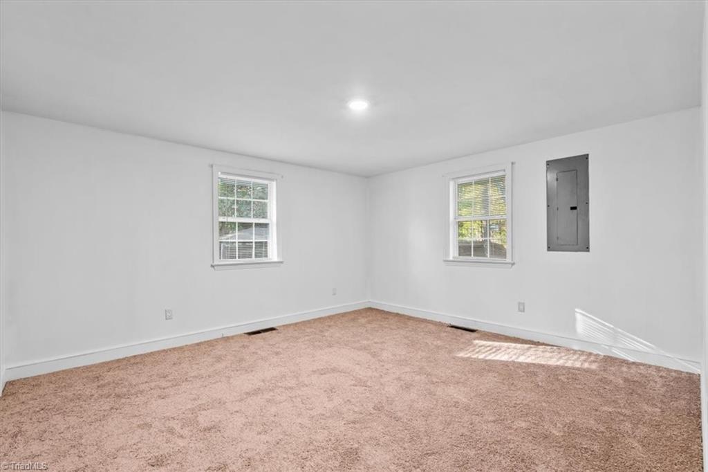 855 Blackberry Road Thomasville, NC 27360 - Photo 20 of 35