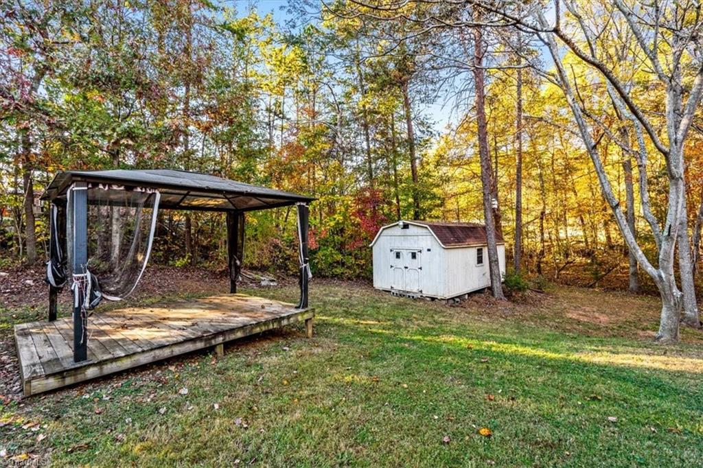 855 Blackberry Road Thomasville, NC 27360 - Photo 32 of 35