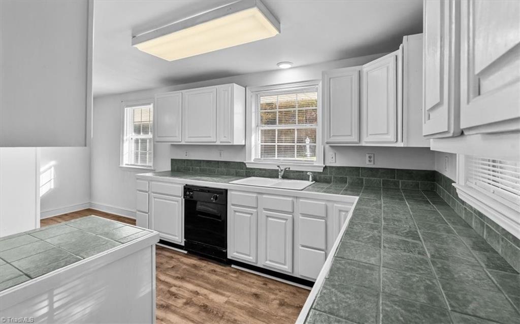 855 Blackberry Road Thomasville, NC 27360 - Photo 10 of 35