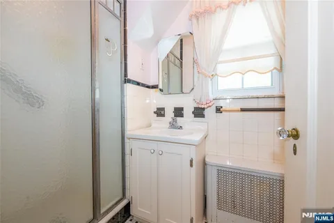$649,900 | 27 Glen Road, West Orange, NJ 07052