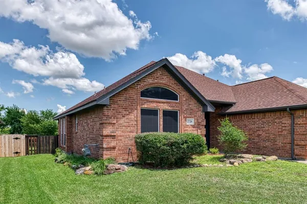 $325,000 | 2720 Stephen Drive, Denton, TX 76207