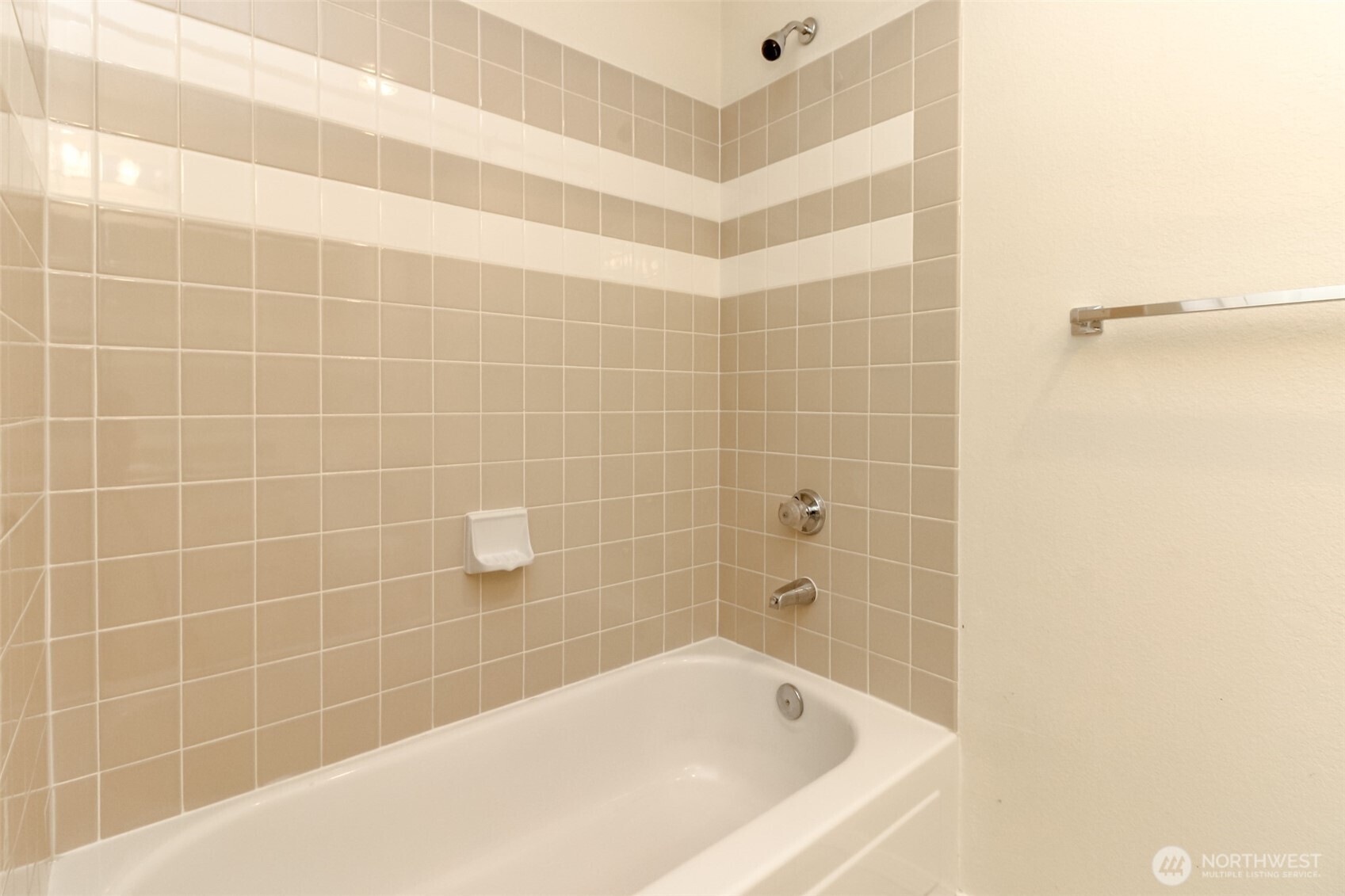 1830 South 336th Street, Unit C102 Federal Way, WA 98003 - Photo 19 of 23