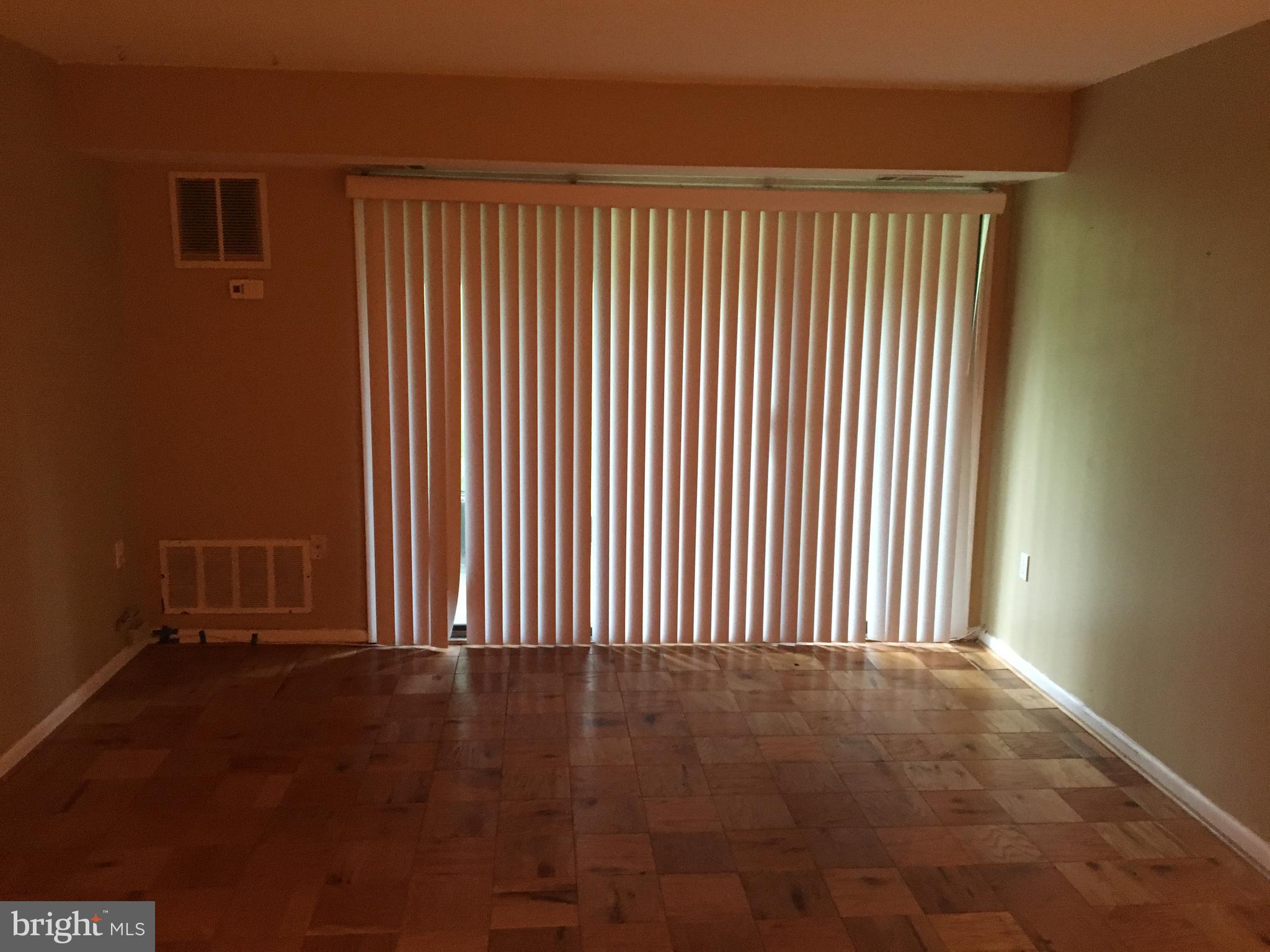 5248 West Running Brook Road, Unit 102 Columbia, MD 21044 - Photo 3 of 8 Living Room
